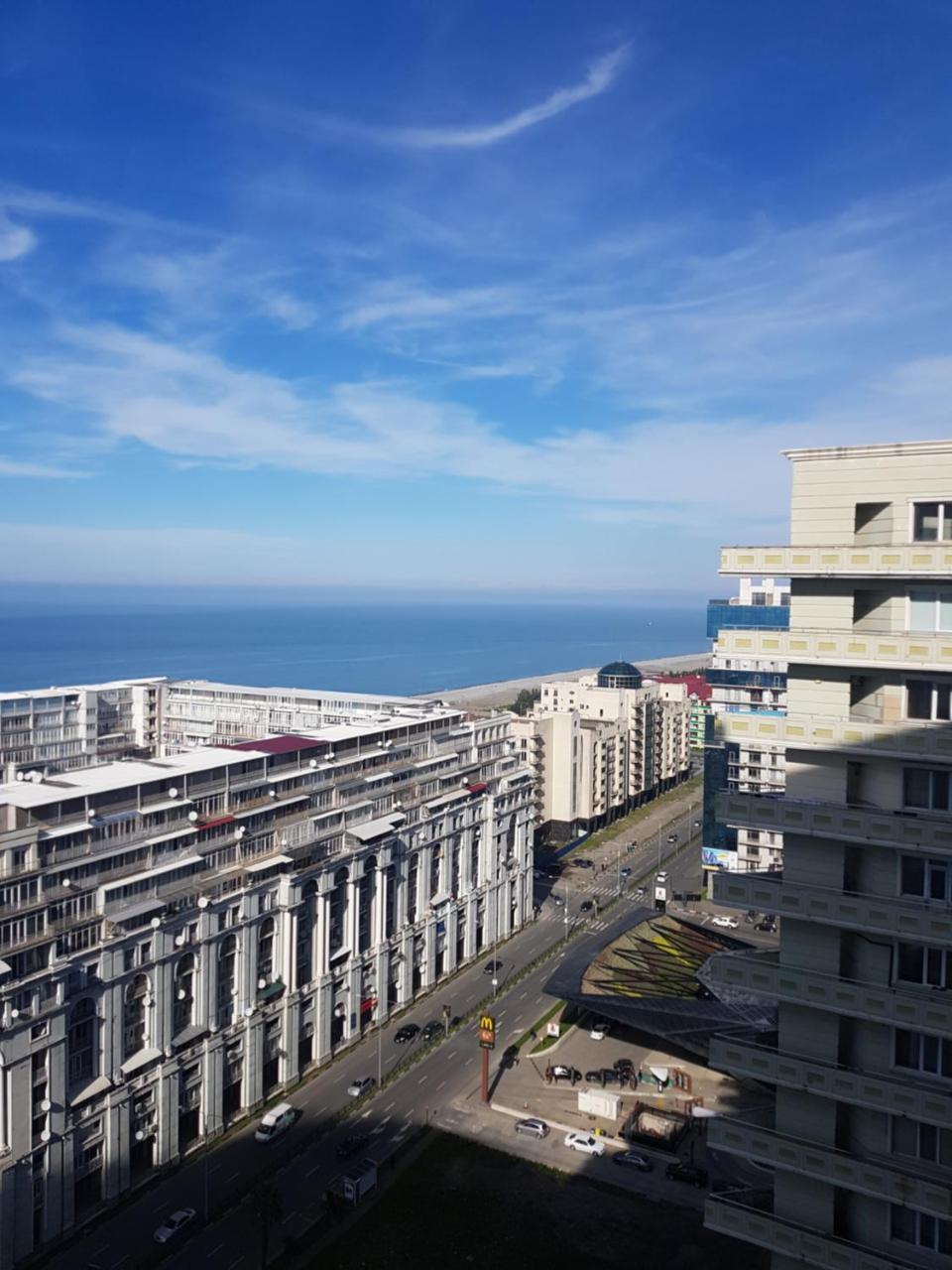 Sky-G Sea View Apartment Batoemi Buitenkant foto